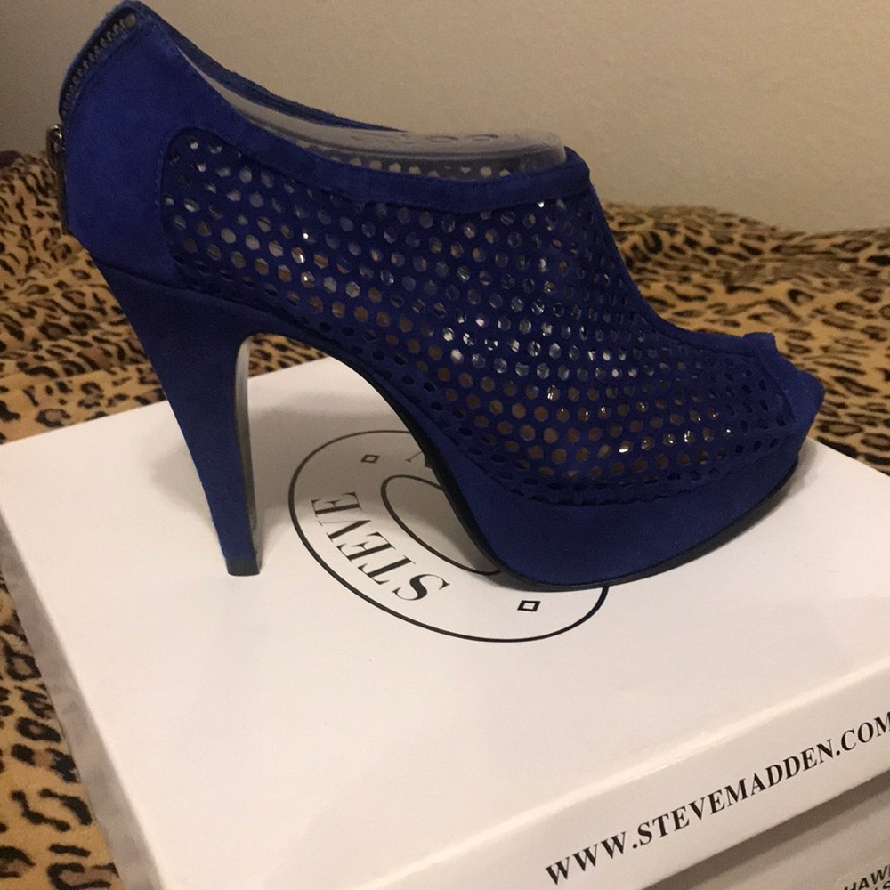 NEW Steve Madden Heels💙